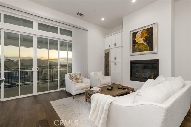 4029 Bernardo Drive, San Luis Obispo CA: https://media.crmls.org/medias/ce1059a3-bad2-45f5-bb81-952c63df7d31.jpg