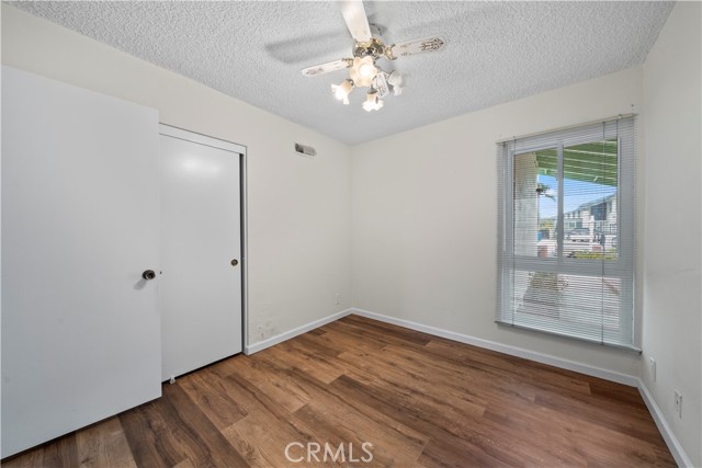 5161 Rotherham Circle, Westminster CA: https://media.crmls.org/medias/ce107399-7117-41f9-8854-56dd8d0bf8fa.jpg