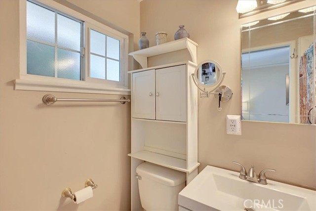 1986 14th Street, Olivehurst CA: https://media.crmls.org/medias/ce110254-7965-4976-b038-7422d76e75aa.jpg