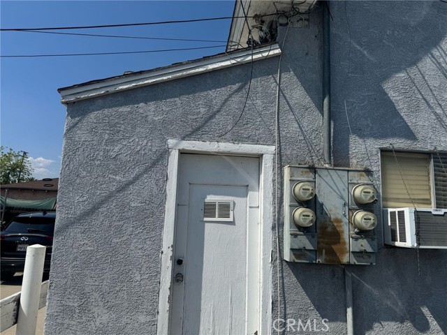 Detail Gallery Image 3 of 8 For 192 S Eureka Ave, San Bernardino,  CA 92410 - – Beds | – Baths