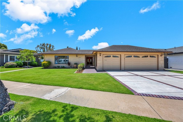 Detail Gallery Image 3 of 47 For 10924 Nighthawk Circle, Fountain Valley,  CA 92708 - 4 Beds | 2/1 Baths