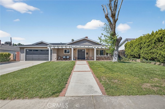 1463 Clock Ave, Redlands CA: https://media.crmls.org/medias/ce125d72-0d2c-458d-b6ae-37d558065807.jpg