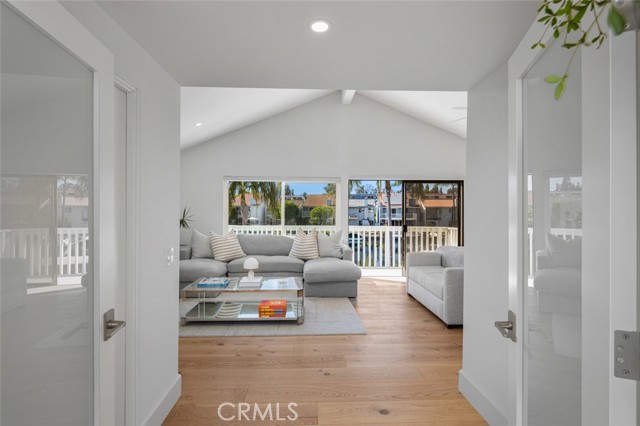 21875 Huron Lane, Lake Forest CA: https://media.crmls.org/medias/ce128b81-4957-413c-8c59-2b2418e8a774.jpg