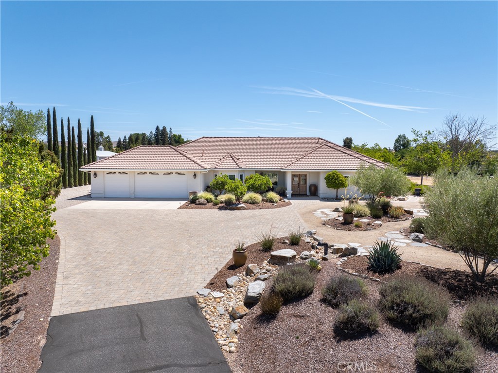 5633 Rancho La Loma Linda Drive
