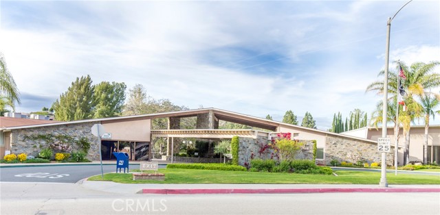 Detail Gallery Image 33 of 45 For 19202 Avenue of the Oaks a,  Newhall,  CA 91321 - 2 Beds | 2 Baths