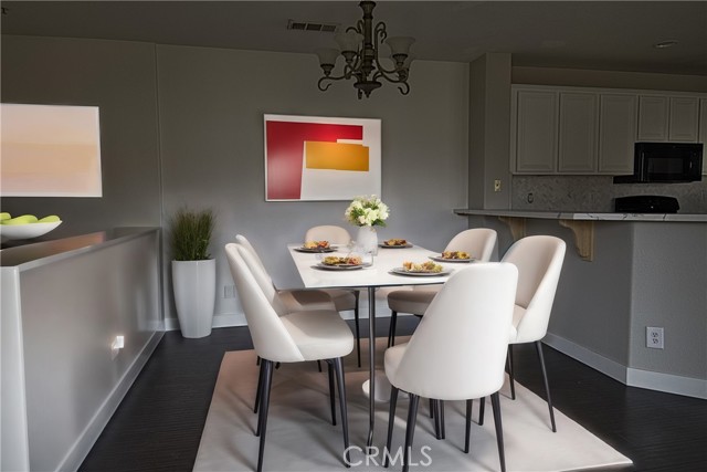 Detail Gallery Image 3 of 22 For 26133 Williams Way #C,  Murrieta,  CA 92563 - 3 Beds | 2 Baths