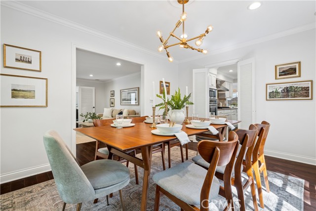 Detail Gallery Image 10 of 73 For 4590 Ensenada Dr, Woodland Hills,  CA 91364 - 3 Beds | 2/1 Baths