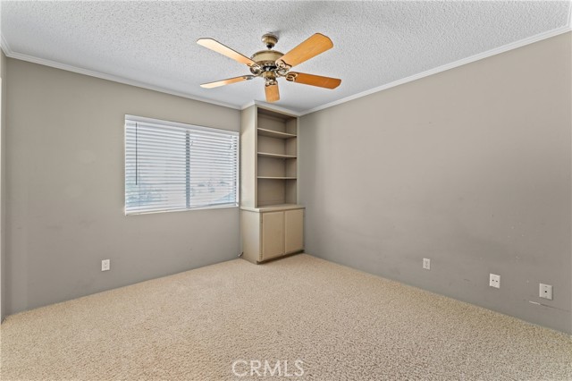 Detail Gallery Image 25 of 38 For 2919 Panorama Dr, Bakersfield,  CA 93306 - 3 Beds | 2/1 Baths