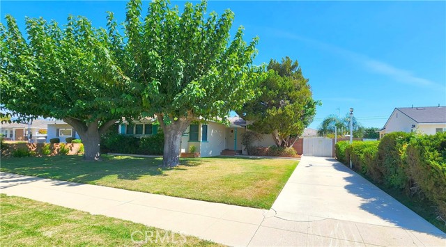 10132 Densmore Avenue