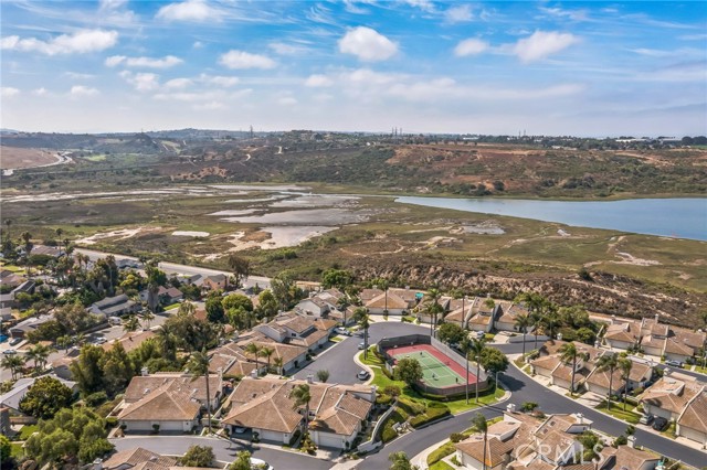 Detail Gallery Image 27 of 37 For 4847 Flying Cloud, Carlsbad,  CA 92008 - 2 Beds | 2 Baths