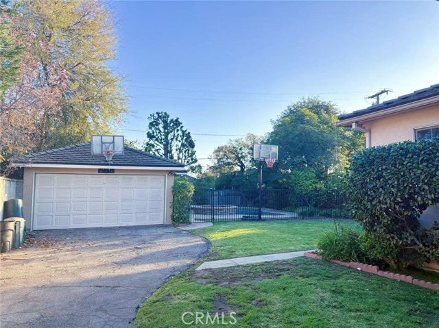 Detail Gallery Image 17 of 25 For 2270 Brentford Rd, San Marino,  CA 91108 - 3 Beds | 2/1 Baths