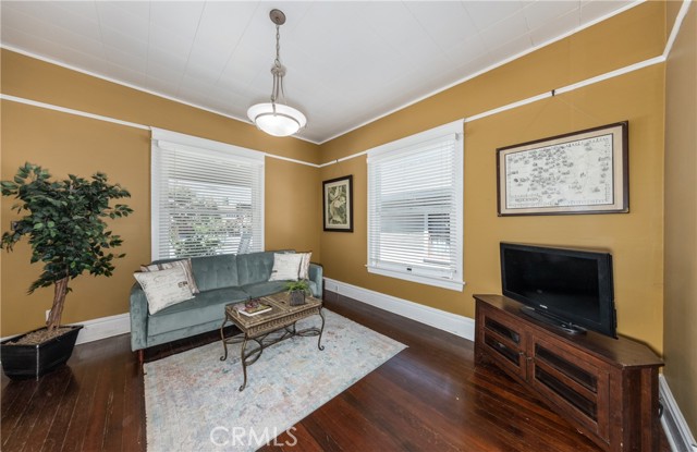 331 Nordina Street, Redlands CA: https://media.crmls.org/medias/ce172ff1-915b-4917-88f7-adef0dae0c8c.jpg