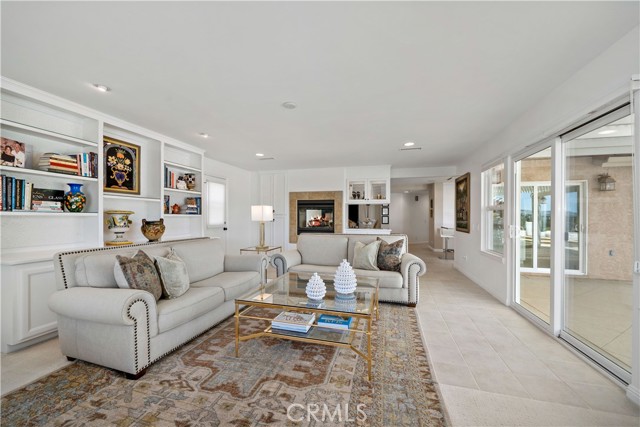 32070 Corte Bonilio, Temecula CA: https://media.crmls.org/medias/ce177028-e732-4dc5-804f-714e31b95b37.jpg