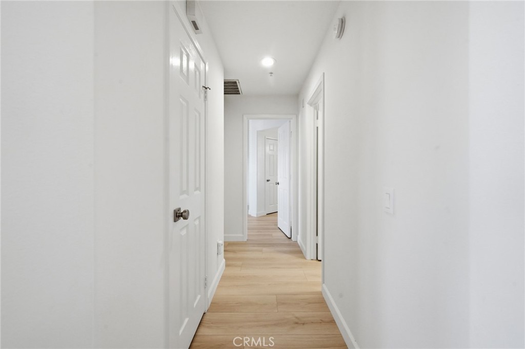 https://media.crmls.org/medias/ce17c3b4-a811-4534-9f24-7b0b4905b6fc.jpg?preset=X-Large