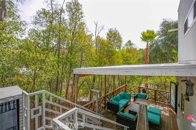 22619 Holanda Road, Woodland Hills CA: https://media.crmls.org/medias/ce180961-1eee-4f1b-9626-ca2734f889e9.jpg