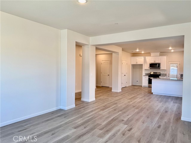 Detail Gallery Image 3 of 16 For 428 Oleander Ct, Chowchilla,  CA 93610 - 4 Beds | 2 Baths