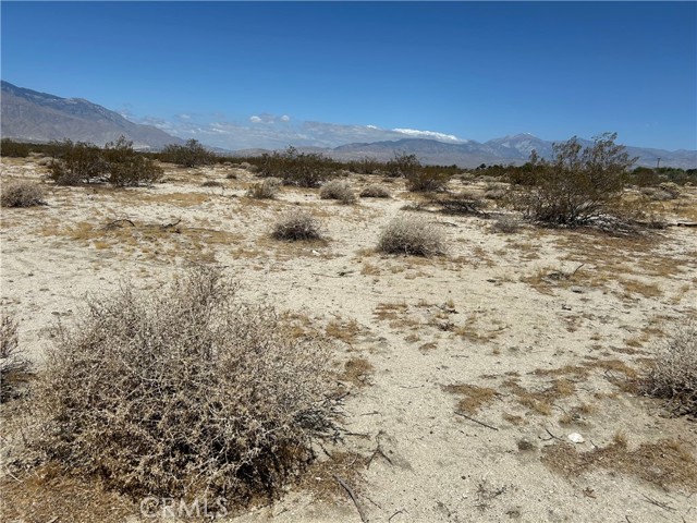 0 18th, Desert Hot Springs CA: https://media.crmls.org/medias/ce1880b4-31db-4a33-8b97-abe54c959bbe.jpg