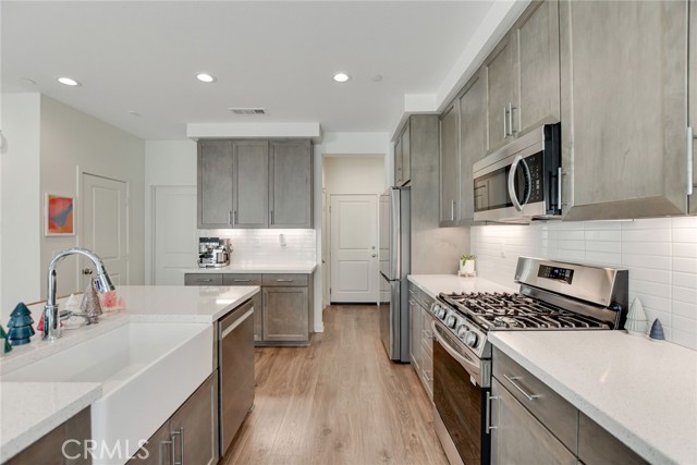 Detail Gallery Image 14 of 44 For 31969 Monet, Yucaipa,  CA 92399 - 3 Beds | 2/1 Baths