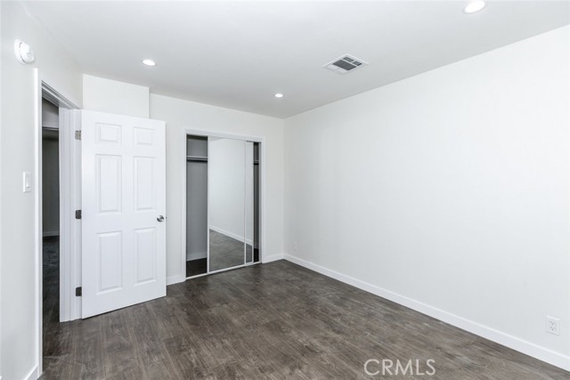11304 Tiara Street, North Hollywood CA: https://media.crmls.org/medias/ce18d8b4-b62b-4d5d-bb9d-4e22a95a6ae4.jpg