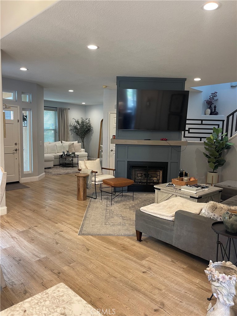 MLS #OC25241237 image #5