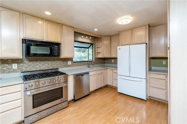 1259 Glenn Haven Drive, Chico CA: https://media.crmls.org/medias/ce191e3a-29ec-4071-aa4c-87a959fd892a.jpg