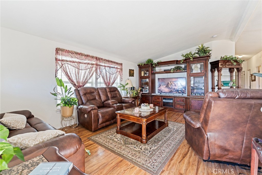 MLS #SR25273066 image #4