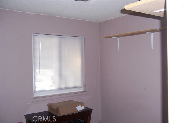 Detail Gallery Image 10 of 19 For 5493 Elm Ave, San Bernardino,  CA 92404 - 4 Beds | 2 Baths