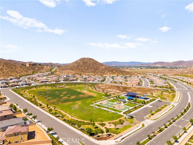 27108 Oncore Drive, Menifee CA: https://media.crmls.org/medias/ce19cd77-0e9c-450d-b7a5-82b8f7e81b9f.jpg