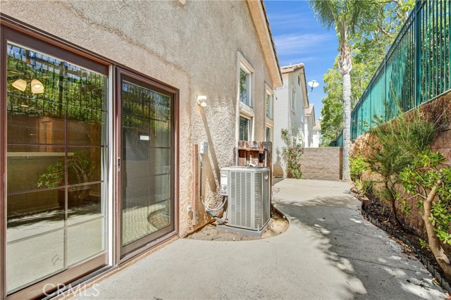 Detail Gallery Image 23 of 26 For 566 Hooper, Simi Valley,  CA 93065 - 3 Beds | 2/1 Baths