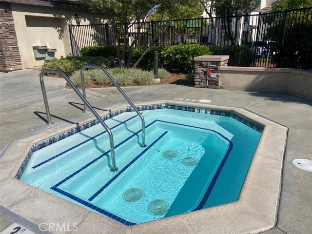 44011 Rivo Court, Temecula CA: https://media.crmls.org/medias/ce1a33b9-f656-4848-9718-28e0232b9ed6.jpg