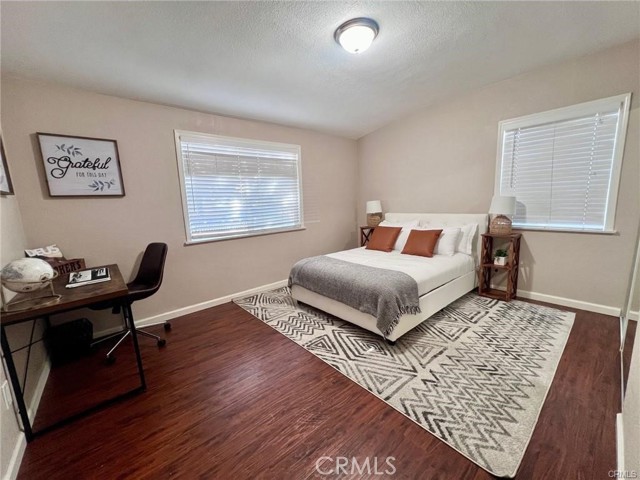 Detail Gallery Image 22 of 30 For 6944 Aura Ave, Reseda,  CA 91335 - 3 Beds | 2 Baths