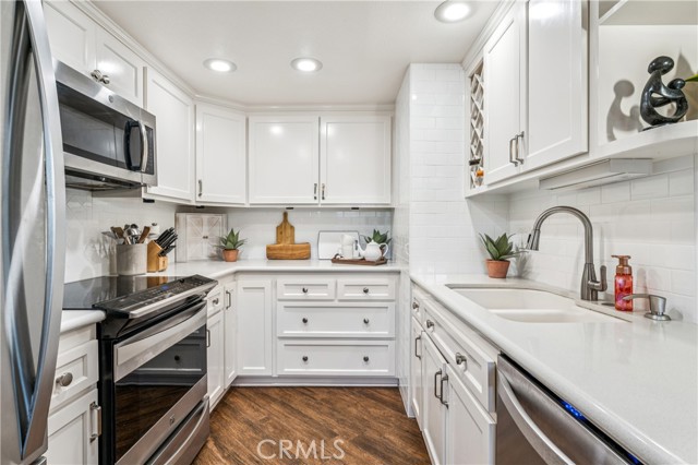 Detail Gallery Image 15 of 37 For 135 E Cypress Ave, Redlands,  CA 92373 - 3 Beds | 2/1 Baths