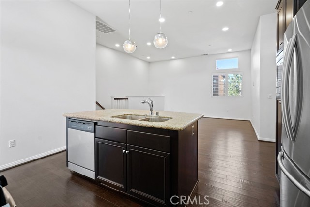 Detail Gallery Image 14 of 63 For 11253 Paseo Lomaso, Porter Ranch,  CA 91326 - 2 Beds | 2 Baths