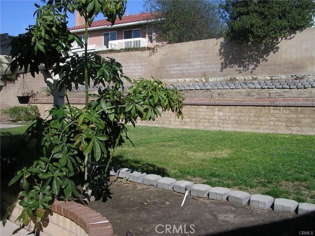 Detail Gallery Image 12 of 14 For 24891 Costeau St, Laguna Hills,  CA 92653 - 4 Beds | 2/1 Baths