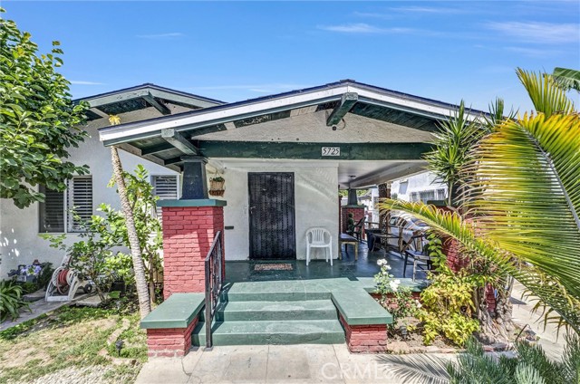 5725 5th Avenue, Los Angeles CA: https://media.crmls.org/medias/ce1c11e2-8fcf-41c3-a49f-c8fb4d8298f8.jpg