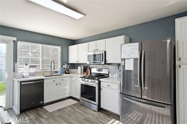 Detail Gallery Image 10 of 29 For 3749 Morningside Ave, Merced,  CA 95348 - 3 Beds | 2/1 Baths