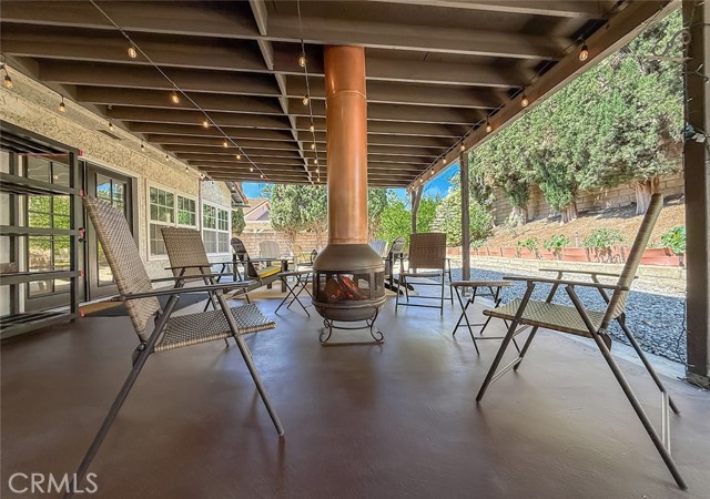 3301 Blue Ridge Court, Thousand Oaks CA: https://media.crmls.org/medias/ce1cc733-e686-4e9d-b159-3d1f78d52f57.jpg