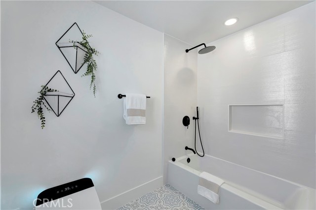 Detail Gallery Image 37 of 49 For 21211 Binghampton Cir, Huntington Beach,  CA 92646 - 4 Beds | 3 Baths