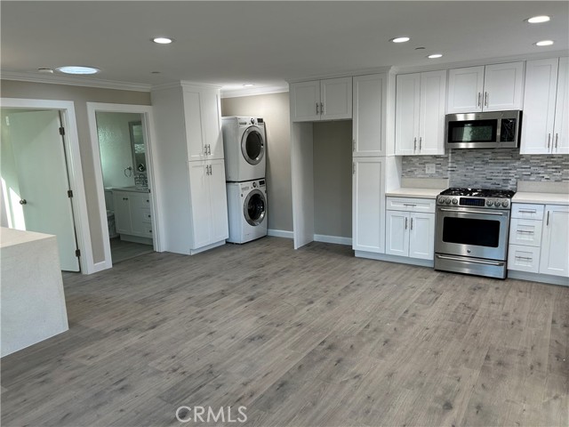 Detail Gallery Image 8 of 19 For 21622 Bermuda St, Chatsworth,  CA 91311 - 1 Beds | 1 Baths