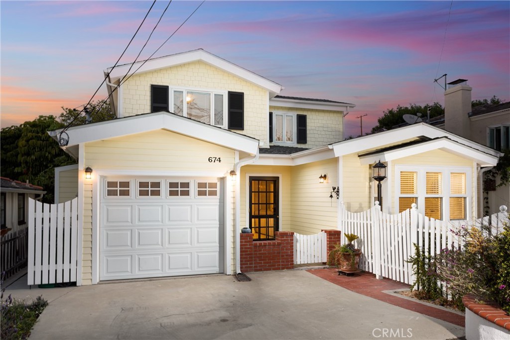 674 Lombardy Lane