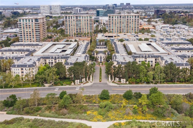 3459 Watermarke Place, Irvine CA: https://media.crmls.org/medias/ce1edff3-20ef-493e-b8c0-0e74a9beea65.jpg