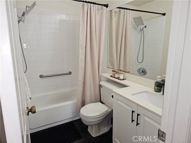 Detail Gallery Image 10 of 14 For 424 Oak St #324,  Glendale,  CA 91204 - 1 Beds | 1 Baths