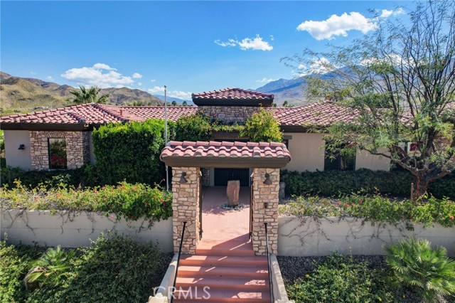 Detail Gallery Image 2 of 48 For 775 Dogwood Cir, Palm Springs,  CA 92264 - 6 Beds | 5/1 Baths