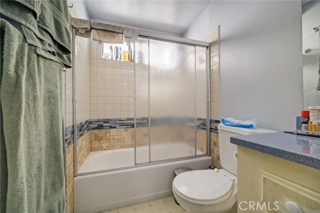 Detail Gallery Image 19 of 29 For 7305 Milwood Ave #4,  Canoga Park,  CA 91303 - 1 Beds | 1 Baths
