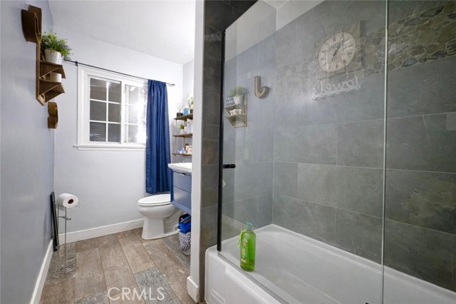 Detail Gallery Image 9 of 26 For 161 W Harcourt St, Long Beach,  CA 90805 - – Beds | – Baths