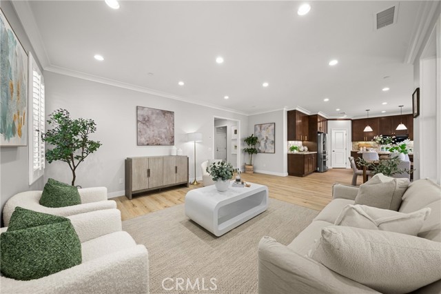 Detail Gallery Image 5 of 47 For 55 Parkdale, Irvine,  CA 92620 - 4 Beds | 4 Baths