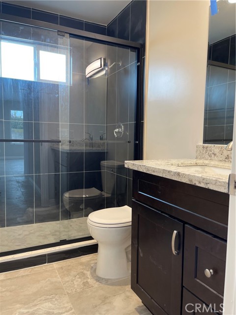 Back House Bathroom 2