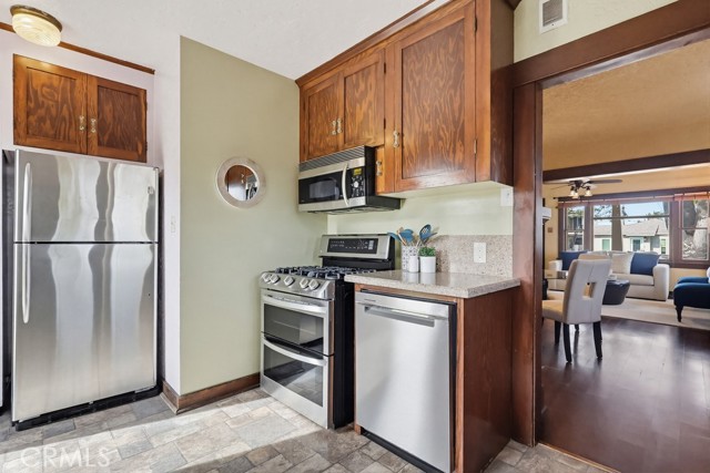 Detail Gallery Image 17 of 39 For 921 W 24th, San Pedro,  CA 90731 - 2 Beds | 1 Baths