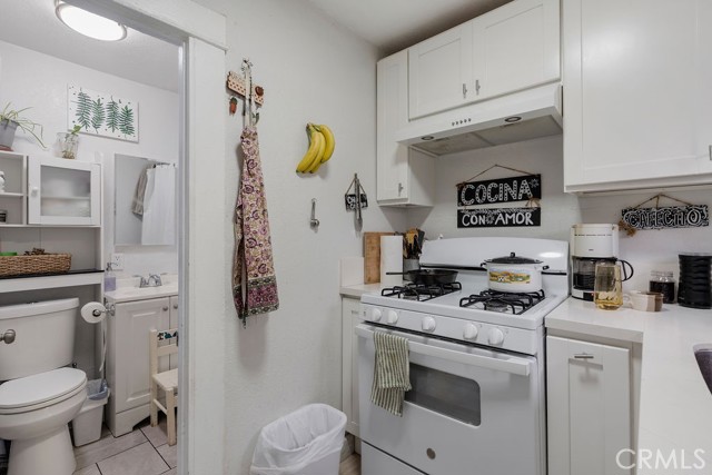 635 W Avenue 28, Los Angeles CA: https://media.crmls.org/medias/ce21af63-55b9-45a8-8678-b99456e384be.jpg