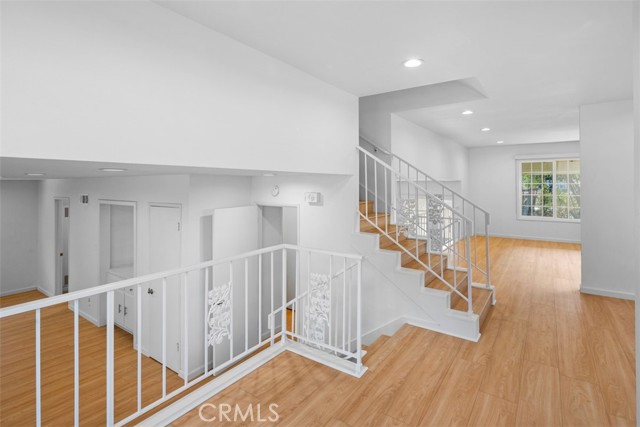 Detail Gallery Image 7 of 38 For 14012 Gershon Pl, Santa Ana,  CA 92705 - 3 Beds | 3 Baths